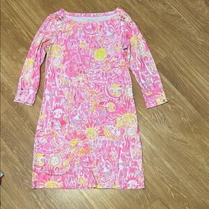 Lilly Pulitzer Pink and Yellow Dress excellent condition. Gold buttons small